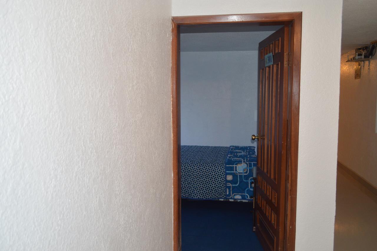 Hostal Alborada Ріобамба Екстер'єр фото
