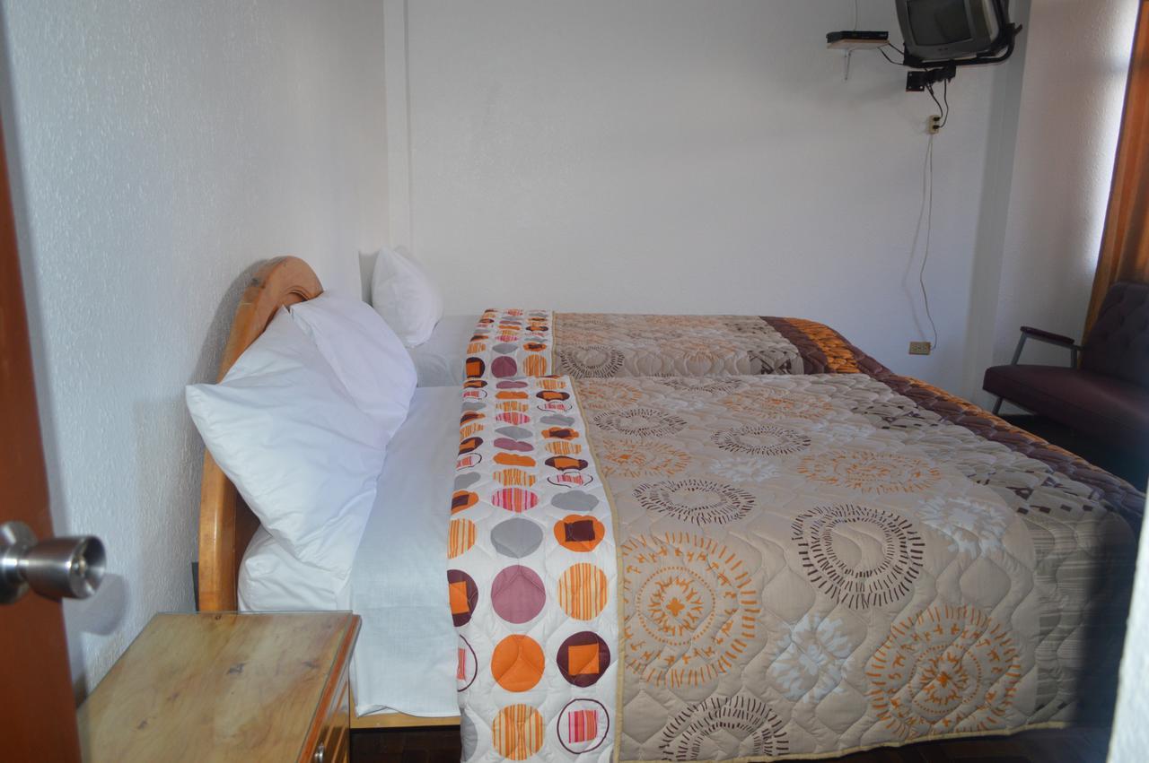 Hostal Alborada Ріобамба Екстер'єр фото