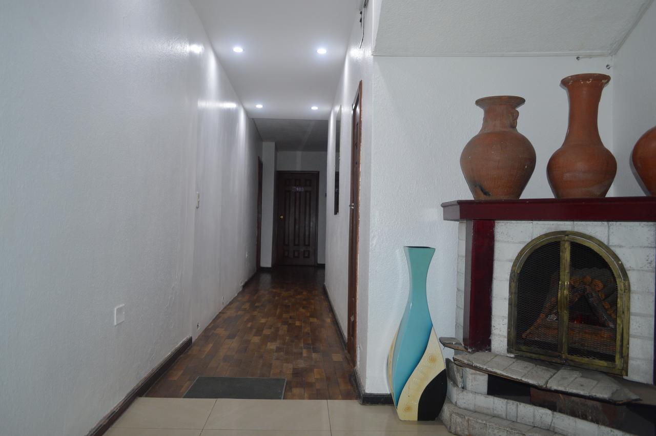 Hostal Alborada Ріобамба Екстер'єр фото