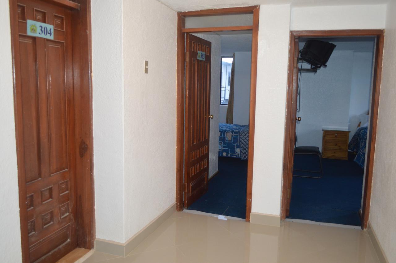 Hostal Alborada Ріобамба Екстер'єр фото