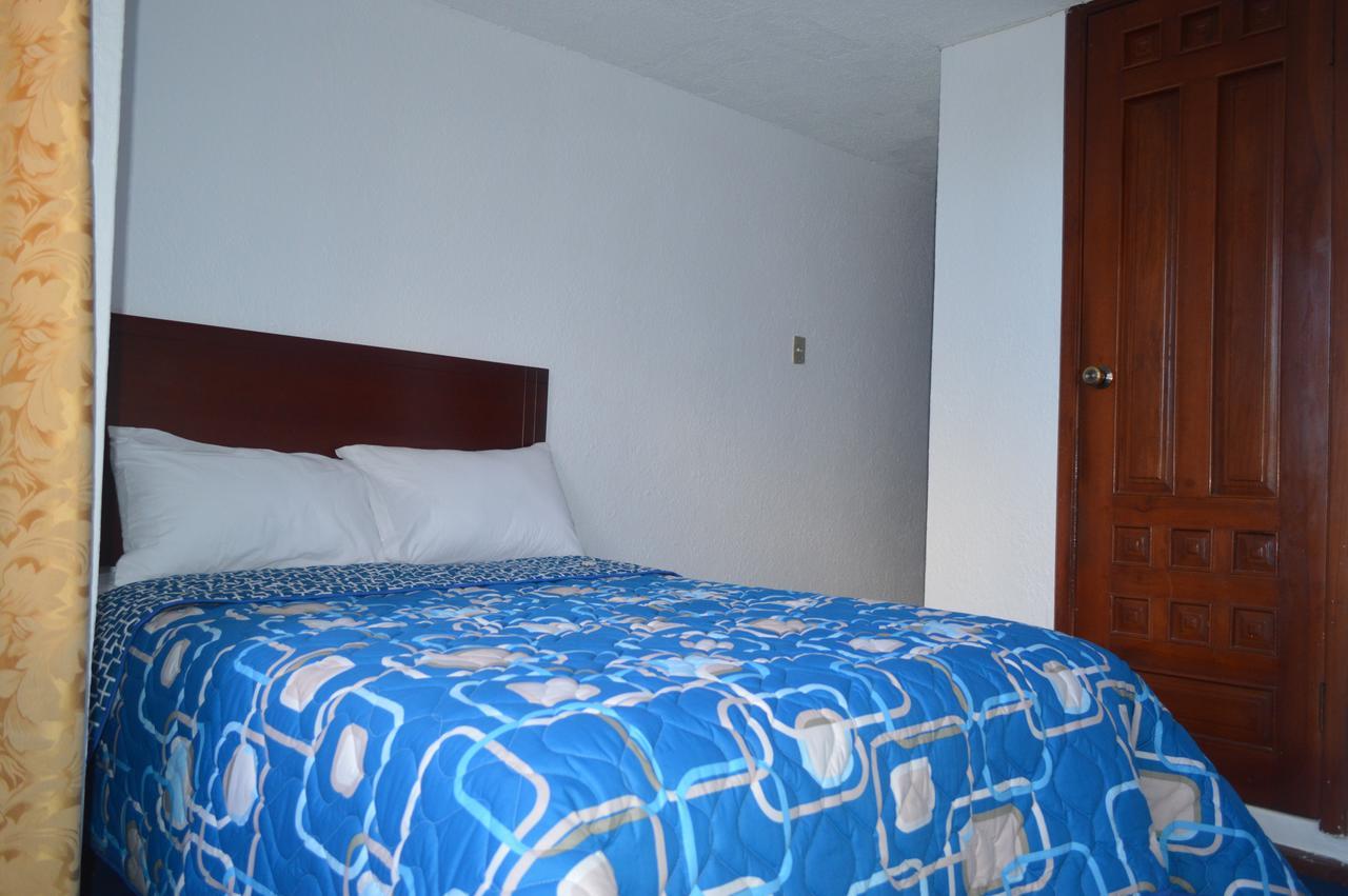 Hostal Alborada Ріобамба Екстер'єр фото